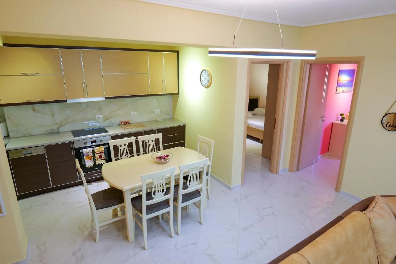 Mato Apartments Sarandë 0*,